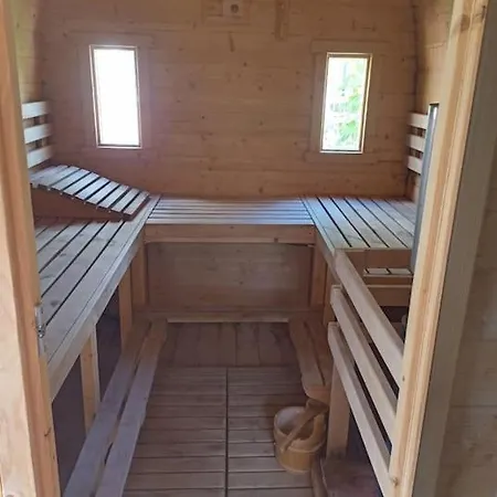 Hidden Hearts & Hottub Appartement *