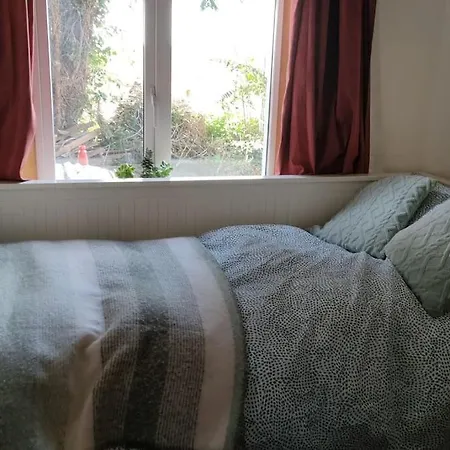Hidden Hearts & Hottub * Roscrea